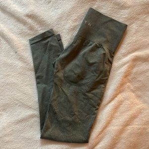 NVGTN contour seamless